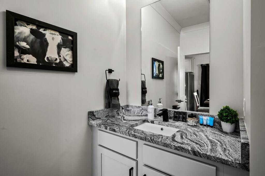 *Dog Friendly*Modern Home-Minutes To Dollywood, Gatlinburg, Smoky Mountains & Pigeon Forge! Exterior foto